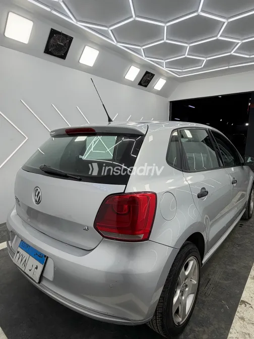 Volkswagen Polo 2010 Silver Automatic Used for Sale in Greater Cairo ( Cairo + Giza) - 10