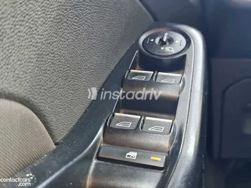 Ford Fiesta 2015 Gold Automatic Used for Sale in Greater Cairo ( Cairo + Giza) - 5