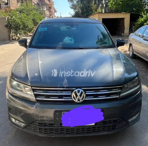 Volkswagen Tiguan 2017 Gray Automatic Used for Sale in Greater Cairo ( Cairo + Giza) - 5