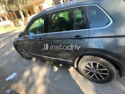 Volkswagen Tiguan 2017 Gray Automatic Used for Sale in Greater Cairo ( Cairo + Giza) - 6