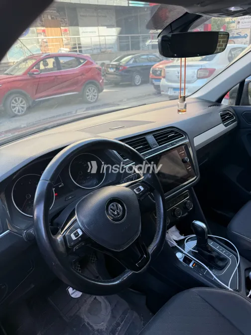 Volkswagen Tiguan 2020 Gray Automatic Used for Sale in Greater Cairo ( Cairo + Giza) - 3