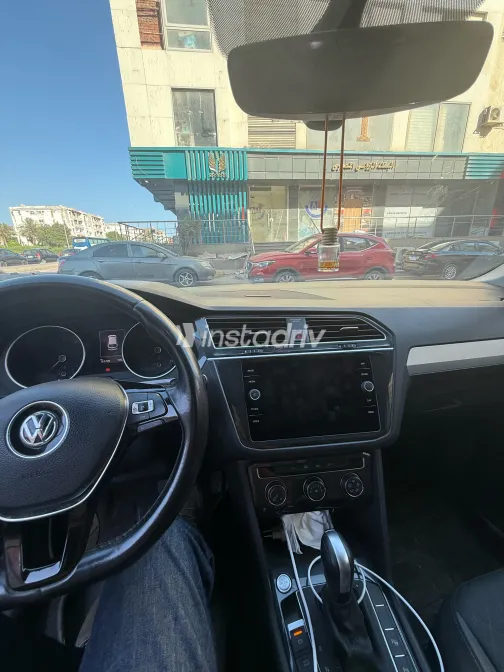 Volkswagen Tiguan 2020 Gray Automatic Used for Sale in Greater Cairo ( Cairo + Giza) - 4