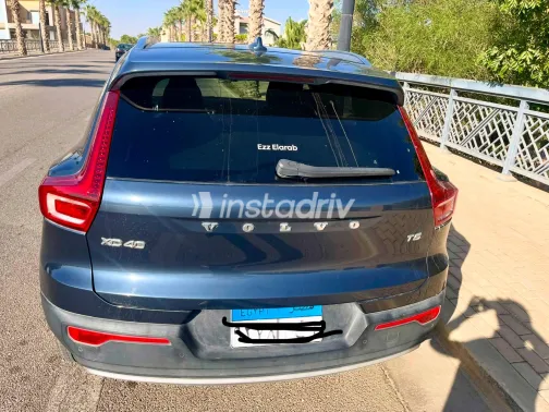 فولفو XC 40 2021 أبيض أوتوماتيك مستعملة للبيع في القاهرة الكبرى ( القاهرة - الجيزة) - 5
