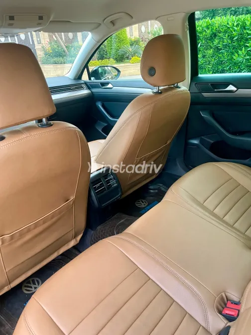 Volkswagen Passat 2016 Black Automatic Used for Sale in Greater Cairo ( Cairo + Giza) - 2