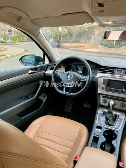 Volkswagen Passat 2016 Black Automatic Used for Sale in Greater Cairo ( Cairo + Giza) - 4