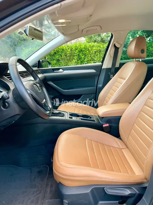 Volkswagen Passat 2016 Black Automatic Used for Sale in Greater Cairo ( Cairo + Giza) - 5