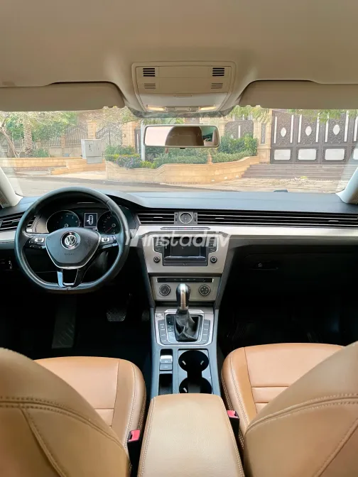 Volkswagen Passat 2016 Black Automatic Used for Sale in Greater Cairo ( Cairo + Giza) - 8
