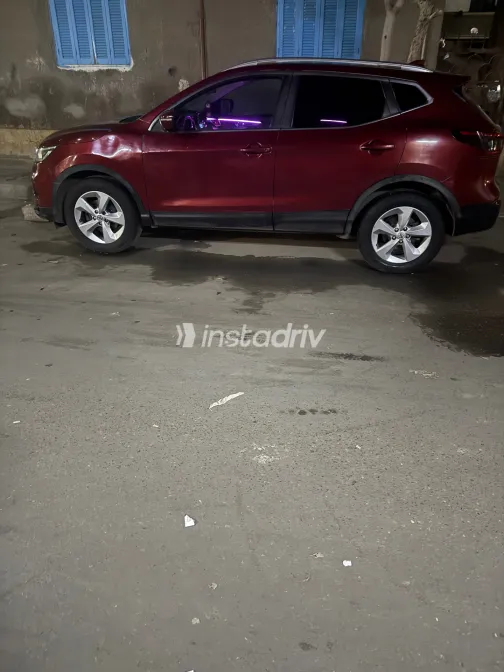 Nissan Qashqai 2019 Red Automatic Used for Sale in Greater Cairo ( Cairo + Giza) - 4