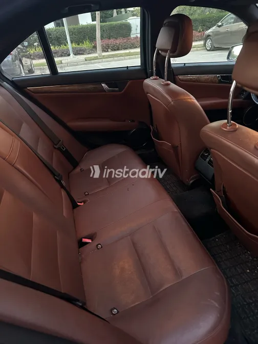 Mercedes C 250 2010 White Automatic Used for Sale in Greater Cairo ( Cairo + Giza) - 2