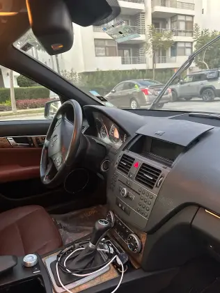 Mercedes C 250 2010 White Automatic Used for Sale in Greater Cairo ( Cairo + Giza)