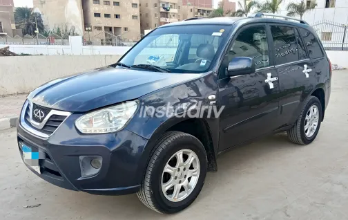 Chery Tiggo 3 2017 Dark Gray Automatic Used for Sale in Greater Cairo ( Cairo + Giza) - 4