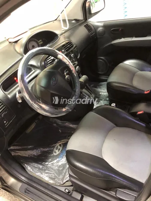 Hyundai Matrix 2011 Gray Automatic Used for Sale in Greater Cairo ( Cairo + Giza) - 8