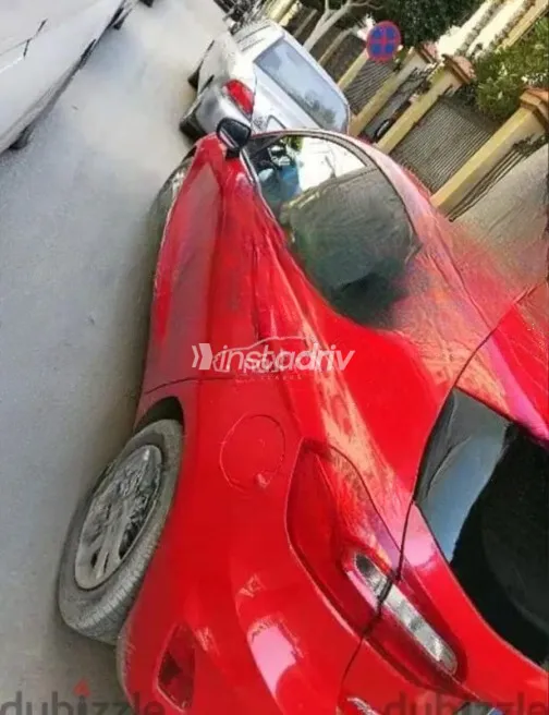 Ford Fiesta 2019 Red Automatic Used for Sale in Alexandria - 3