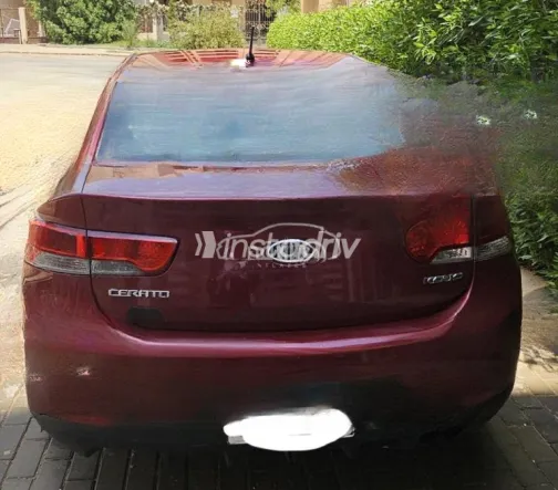Kia Cerato Koup 2011 Dark Red Automatic Used for Sale in Cairo - 3