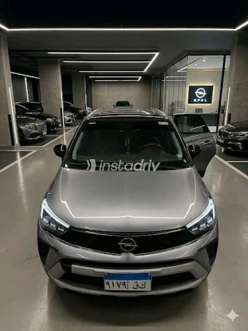 Opel Crossland 2024 Gray Automatic Used for Sale in Greater Cairo ( Cairo + Giza) - 4