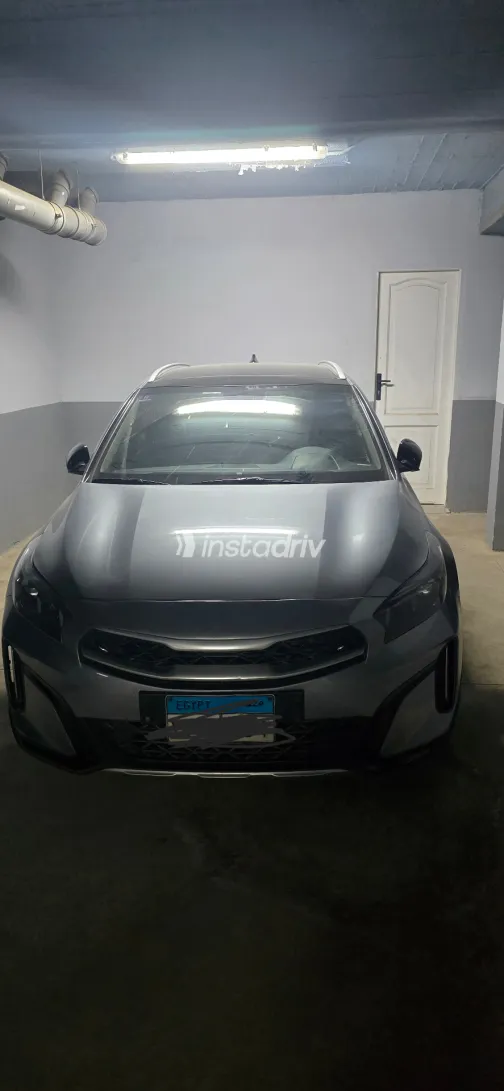 Kia Xceed 2023 Gray Automatic Used for Sale in Greater Cairo ( Cairo + Giza) - 9