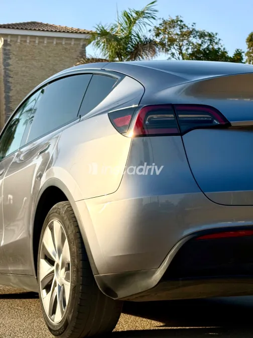 Tesla Model Y 2023 Gray Automatic Used for Sale in Greater Cairo ( Cairo + Giza) - 6