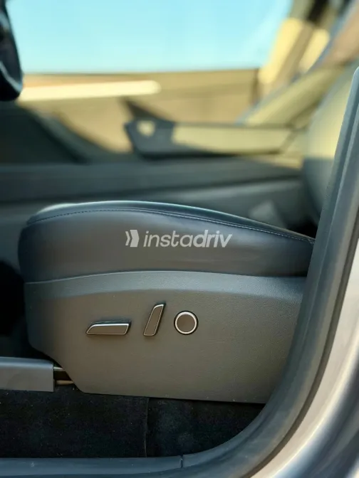 Tesla Model Y 2023 Gray Automatic Used for Sale in Greater Cairo ( Cairo + Giza) - 7