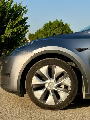 Tesla Model Y 2023 Gray Automatic Used for Sale in Greater Cairo ( Cairo + Giza)