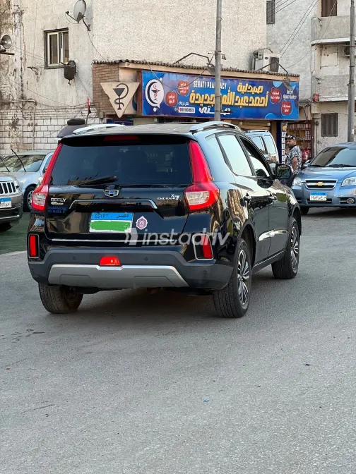 Geely Emgrand X7 2019 Black Automatic Used for Sale in Greater Cairo ( Cairo + Giza) - 7