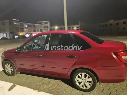 Lada Granta 2022 Red Automatic Used for Sale in Greater Cairo ( Cairo + Giza) - 3