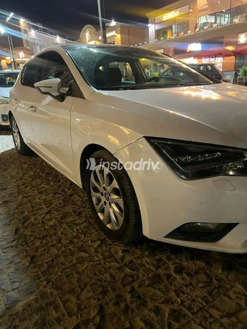 Seat Leon 2015 White Automatic Used for Sale in Greater Cairo ( Cairo + Giza) - 2