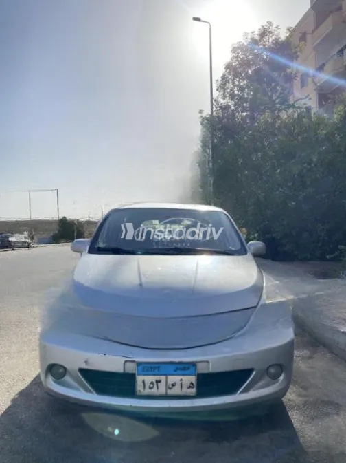 Nissan Tiida 2009 Silver Automatic Used for Sale in Nasr city - 3