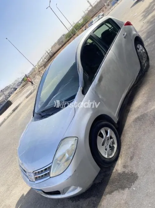 Nissan Tiida 2009 Silver Automatic Used for Sale in Nasr city - 4