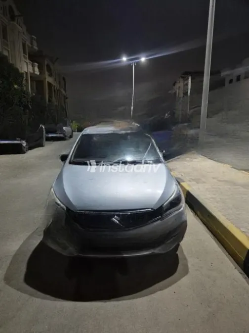 Suzuki Ciaz 2024 Silver Automatic Used for Sale in Cairo - 5