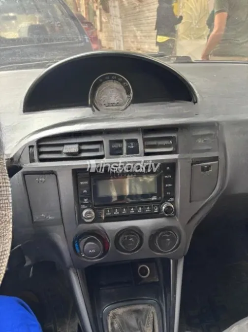 Hyundai Matrix 2008 Black Manual Used for Sale in Pyramids Gardens - 7