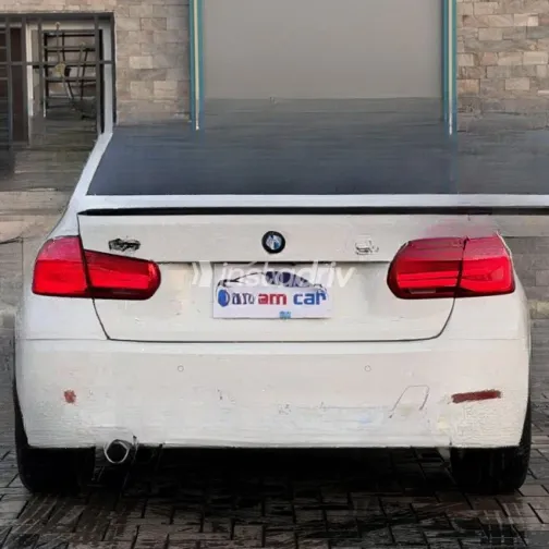 BMW 320 2019 White Automatic Used for Sale in Nasr city - 2