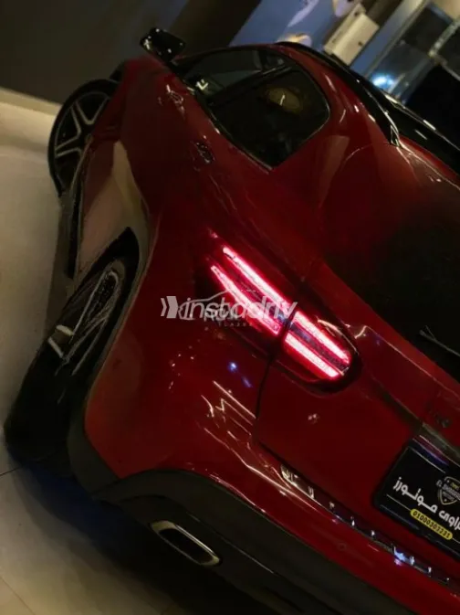 مرسيدس GLA 200 2018 أحمر أوتوماتيك مستعملة للبيع في الغردقة - 3