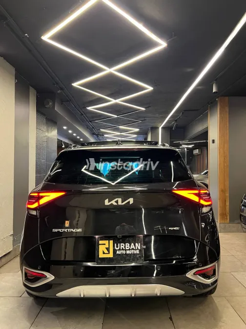 Kia Sportage 2024 Black Automatic New for Sale in Cairo - 4