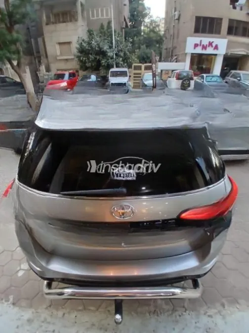 Toyota Fortuner 2024 Silver Automatic Used for Sale in Mohandessin - 3