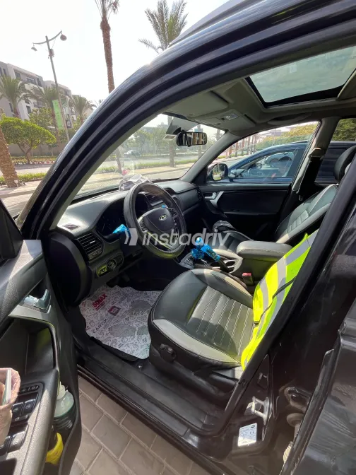 Chery Tiggo 3 2020 Black Automatic Used for Sale in Greater Cairo ( Cairo + Giza) - 8