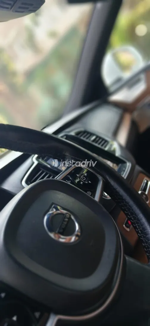 فولفو XC90 2017 أبيض أوتوماتيك مستعملة للبيع في القاهرة الكبرى ( القاهرة - الجيزة) - 3