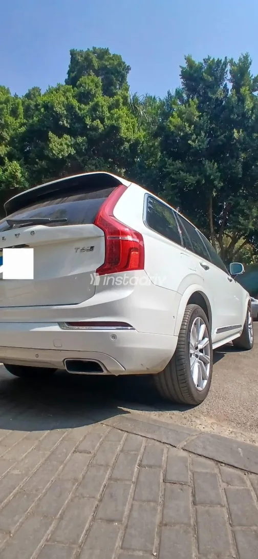 فولفو XC90 2017 أبيض أوتوماتيك مستعملة للبيع في القاهرة الكبرى ( القاهرة - الجيزة) - 4