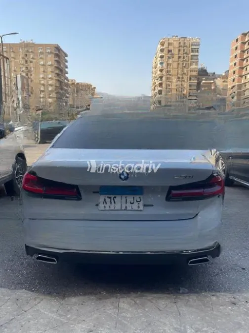 BMW 520 2021 Silver Automatic Used for Sale in Nasr city - 4