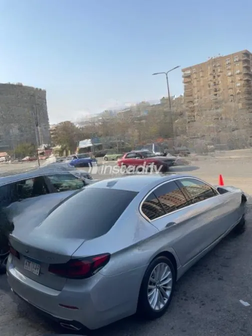 BMW 520 2021 Silver Automatic Used for Sale in Nasr city - 5