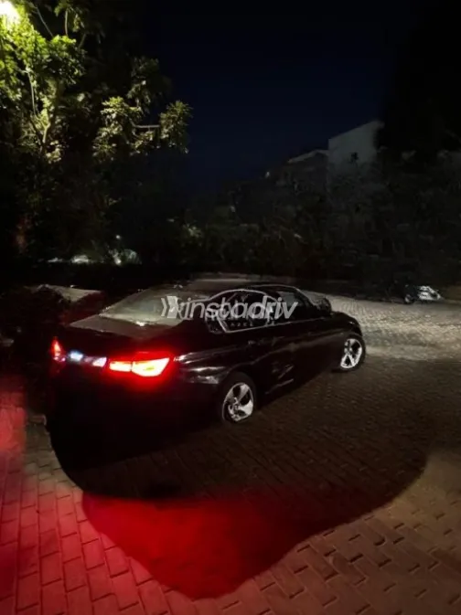 BMW 316 2013 Black Automatic Used for Sale in Sheikh Zayed City - 6