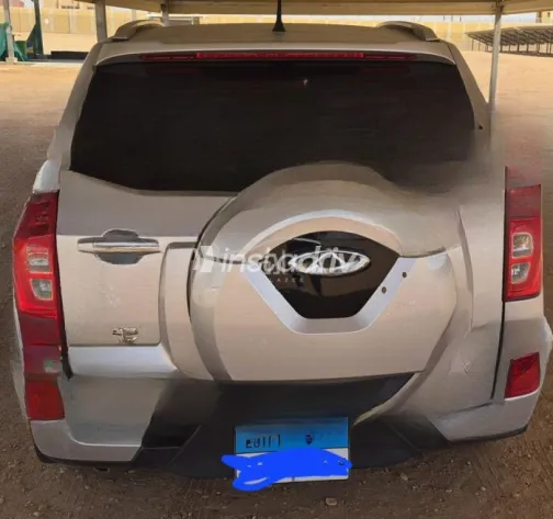 Chery Tiggo 3 2024 Silver Automatic Used for Sale in Aswan - 9