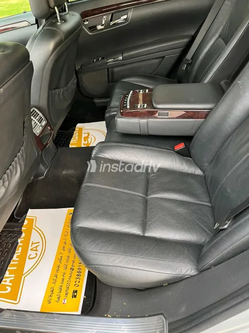 Mercedes S 350 2009 Silver Automatic Used for Sale in Greater Cairo ( Cairo + Giza) - 10