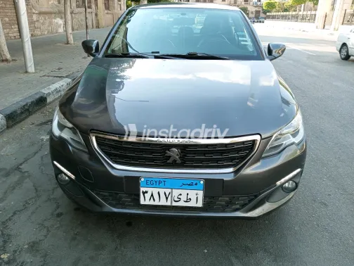 Peugeot 301 2022 Gray Automatic Used for Sale in Greater Cairo ( Cairo + Giza) - 5