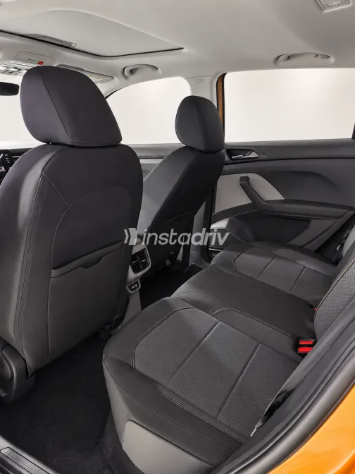 Skoda Karoq 2023 Orange Automatic Used for Sale in Greater Cairo ( Cairo + Giza) - 8