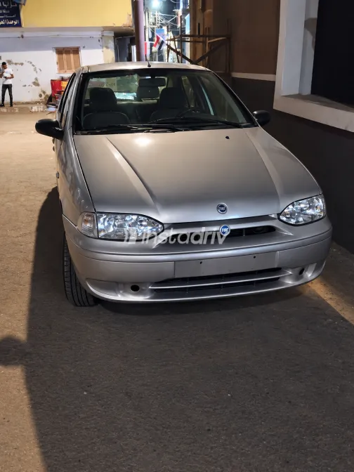 Fiat Siena 2000 Champagne Manual Used for Sale in Greater Cairo ( Cairo + Giza) - 3