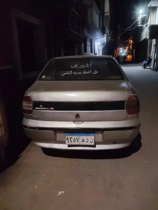 Fiat Siena 2000 Champagne Manual Used for Sale in Greater Cairo ( Cairo + Giza)