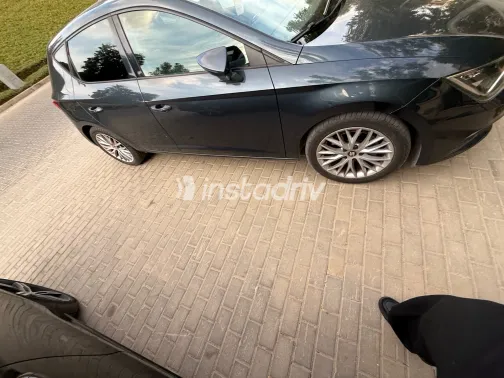 Seat Leon 2020 Gray Automatic Used for Sale in Greater Cairo ( Cairo + Giza) - 6