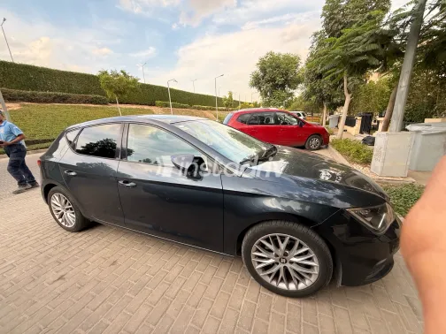 Seat Leon 2020 Gray Automatic Used for Sale in Greater Cairo ( Cairo + Giza) - 8