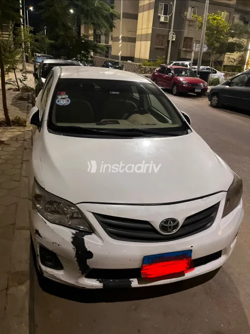 Toyota Corolla 2012 White Automatic Used for Sale in Greater Cairo ( Cairo + Giza) - 2