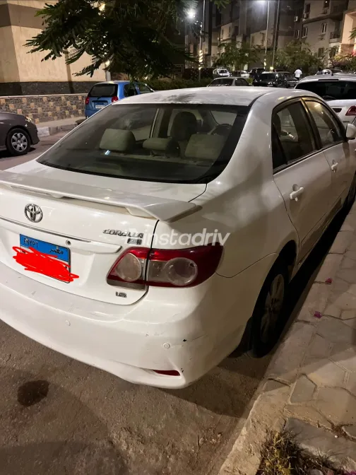 Toyota Corolla 2012 White Automatic Used for Sale in Greater Cairo ( Cairo + Giza) - 3